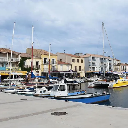In With Pool And Vineyard Views